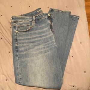 AE 20L Skinny Jeans